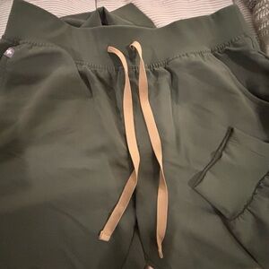 Figs Women's Moss Green Joggers